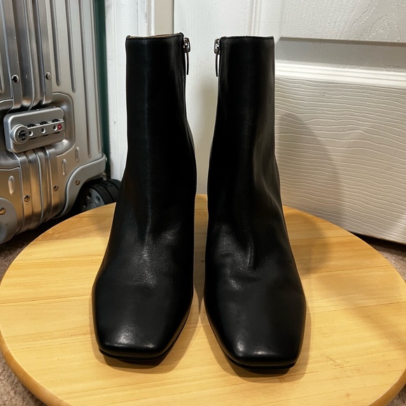 Marc Fisher Ankle Leather Black Booties US 8.5 - Picture 8 of 16